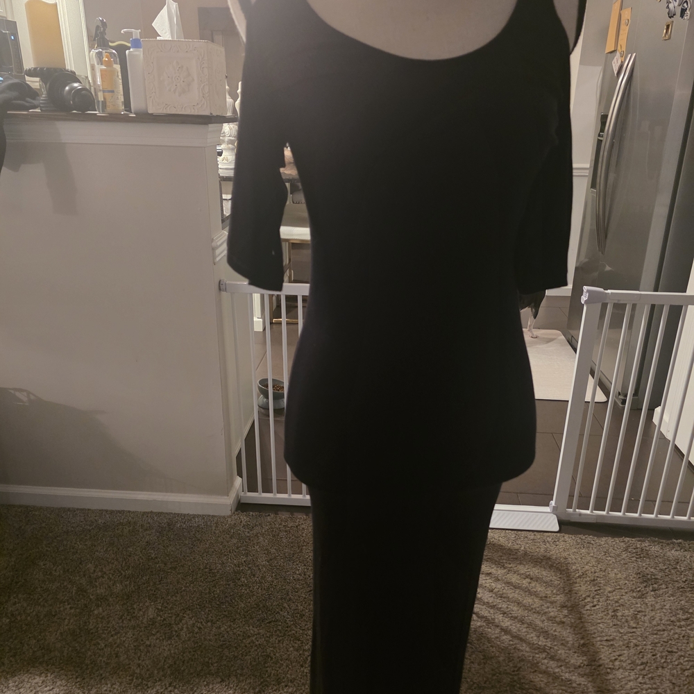 Earth Black Scoop Neck Midi Dress with Elbow Sleeves